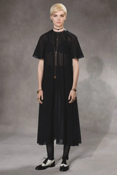 Look 18